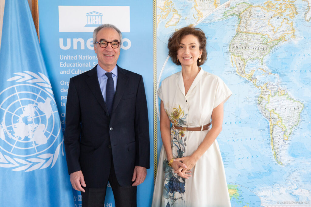 L'ombre de son père : Ce que vous ignorez sur Audrey Azoulay.