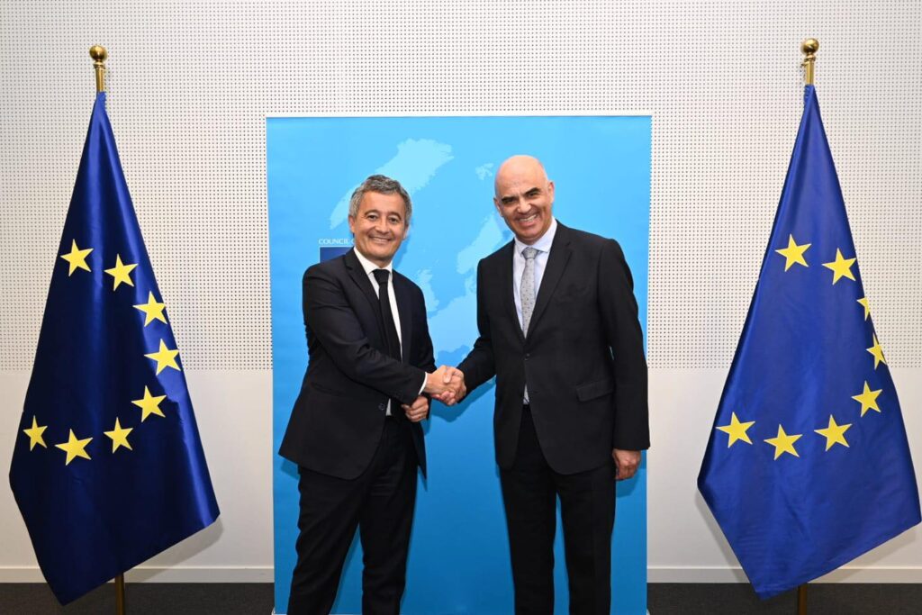 Qui est vraiment la femme de Gérald Darmanin ? Son histoire est surprenante.