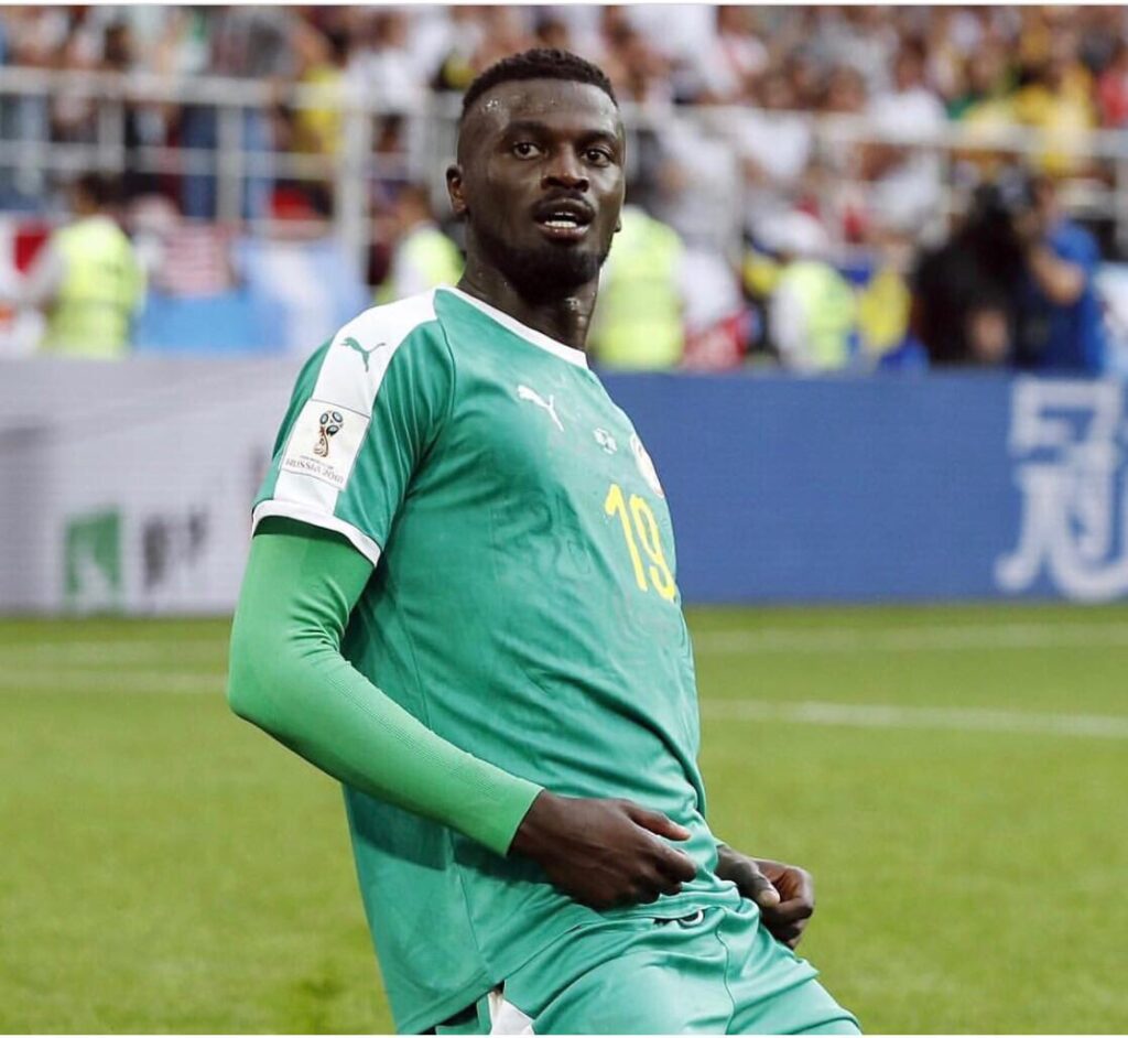 La vraie raison du transfert surprise de Mbaye Niang enfin révélée. La vraie raison du transfert surprise de Mbaye Niang enfin révélée.