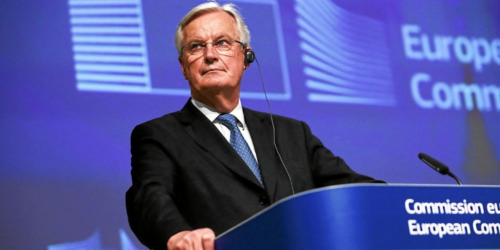 Taille Michel Barnier
