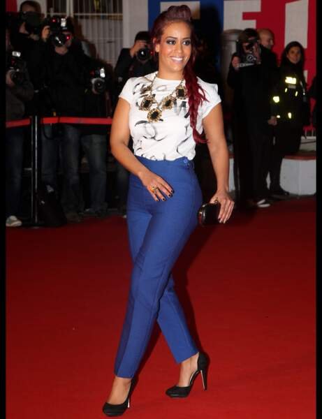 Amel Bent Taille 
