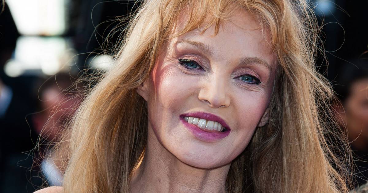 Arielle Dombasle Age