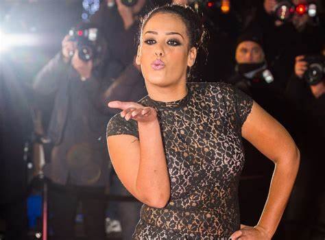 Amel Bent Poids Taille