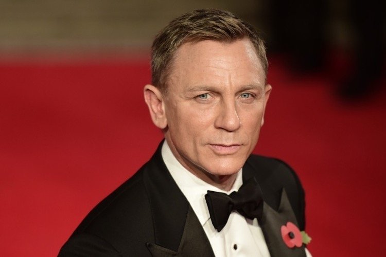 Daniel Craig Taille