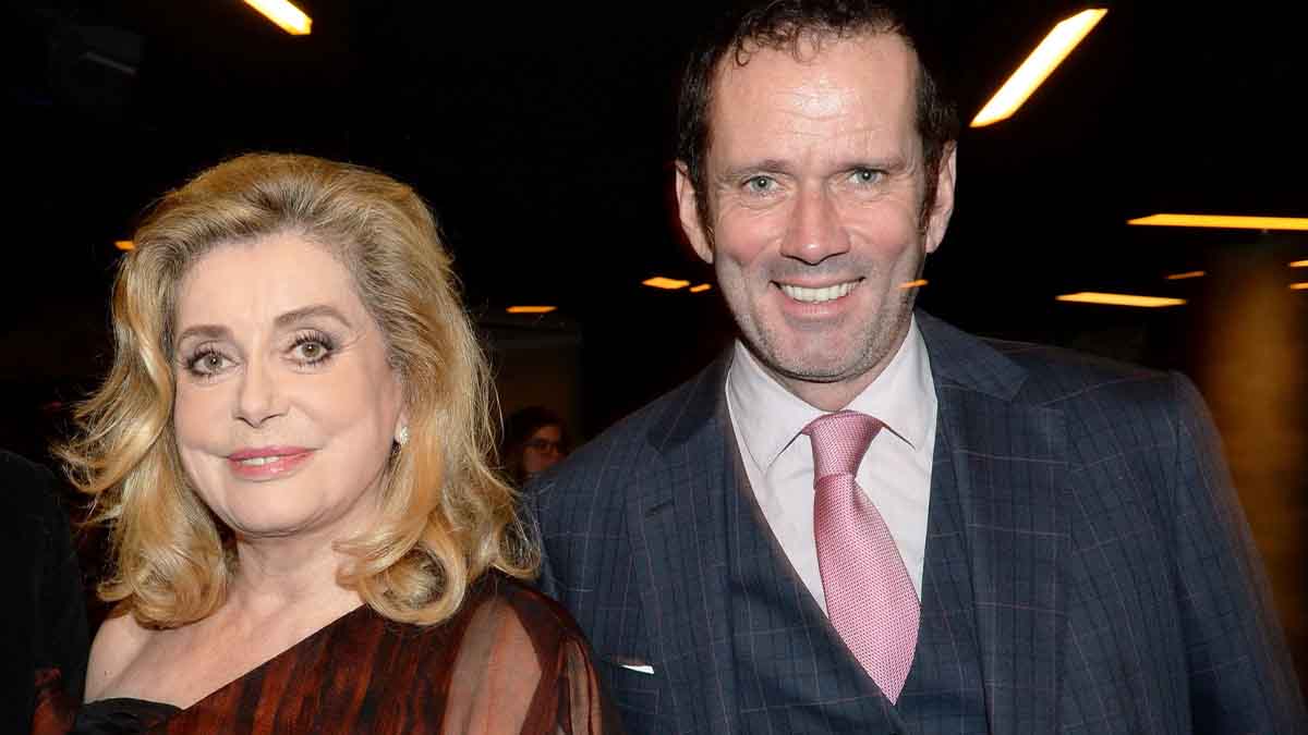 Fils De Catherine Deneuve Et Roger Vadim