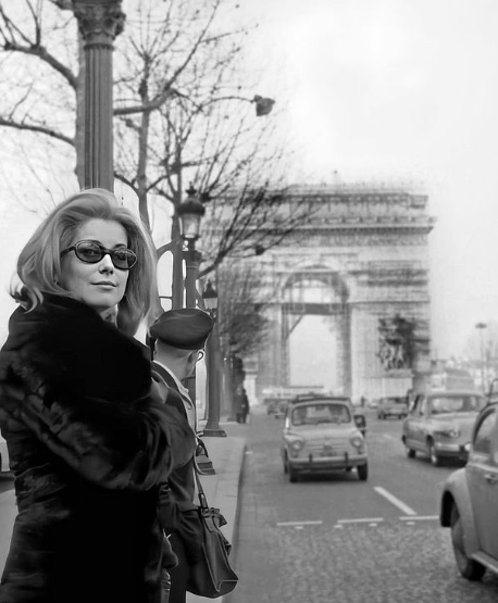 Fils De Catherine Deneuve Et Roger Vadim