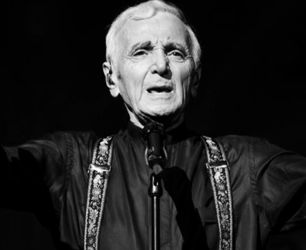 Taille Aznavour