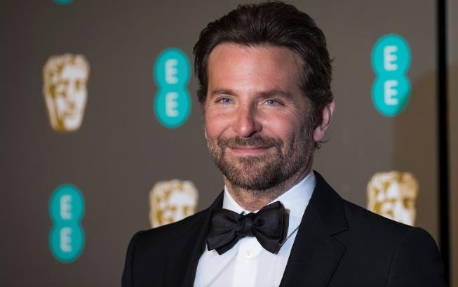 Taille Bradley cooper