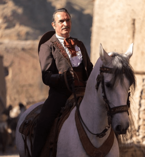 Taille Jean Dujardin