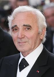 charles aznavour chirurgie esthétique