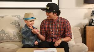 Bruno Mars Et Son Fils