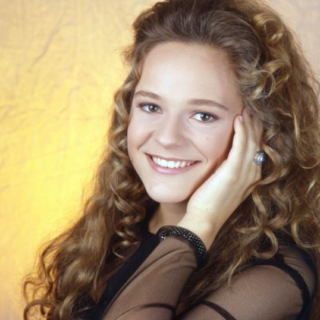 Qui Est Le Mari De Camille Raymond 