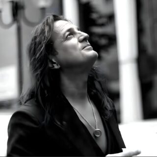 La différence d'âge choque