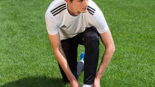 La nouvelle copine de Benjamin Pavard fait tourner toutes les têtes.