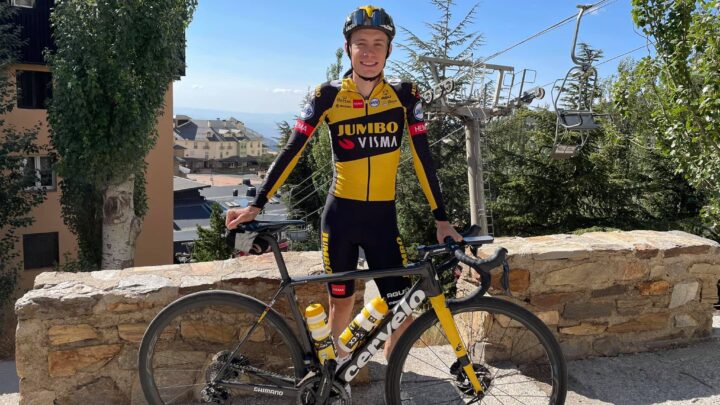 Jonas Vingegaard vs une légende du Tour